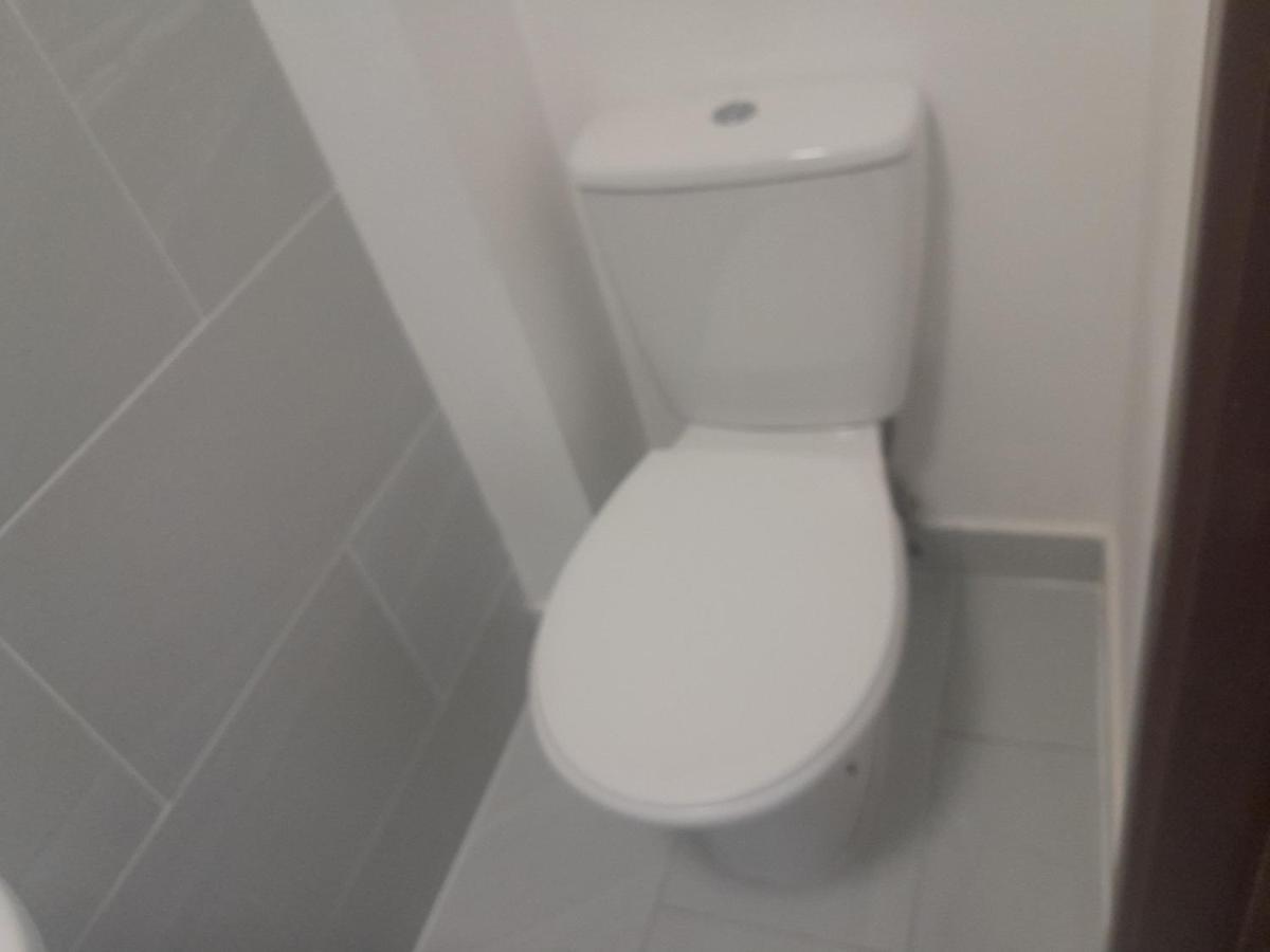 Апартаменты Lovely 1-Bed Studio In Лондон Экстерьер фото